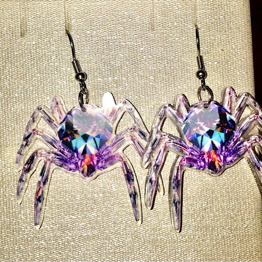Spider Earrings, Lightweight. New